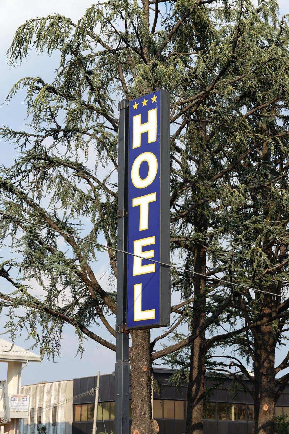 Hotel Euro Castegnato Exterior photo